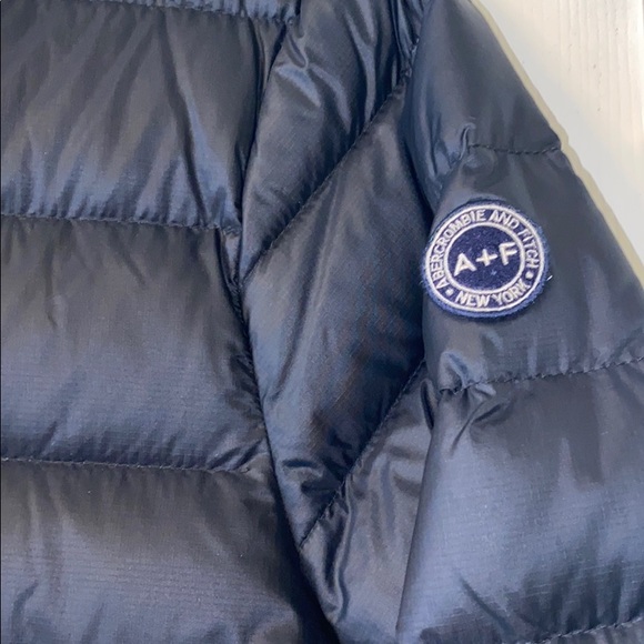 Men’s Abercrombie & Fitch Puffer Jacket - Picture 2 of 3